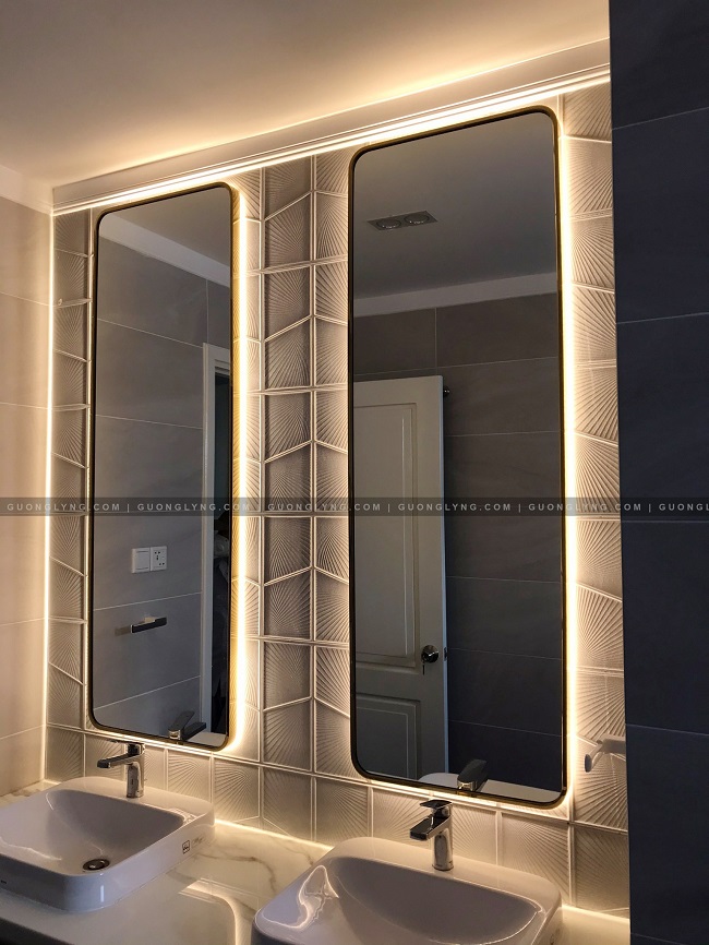 Gương khung kim loại đèn hắt – Xu hướng decor hiện đại