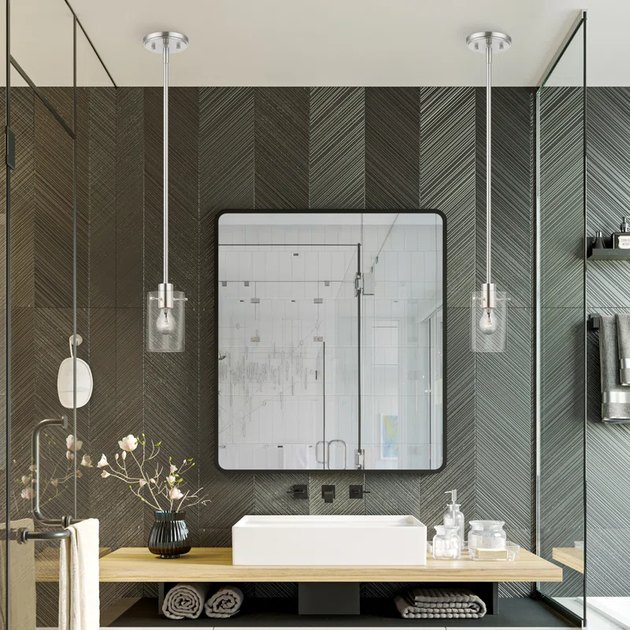 10 ý tưởng trang trí gương trang điểm làm sáng phòng tắm của bạn