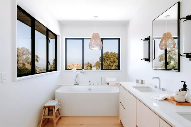 15 ý tưởng chiếu sáng gương phòng tắm thực sự tỏa sáng