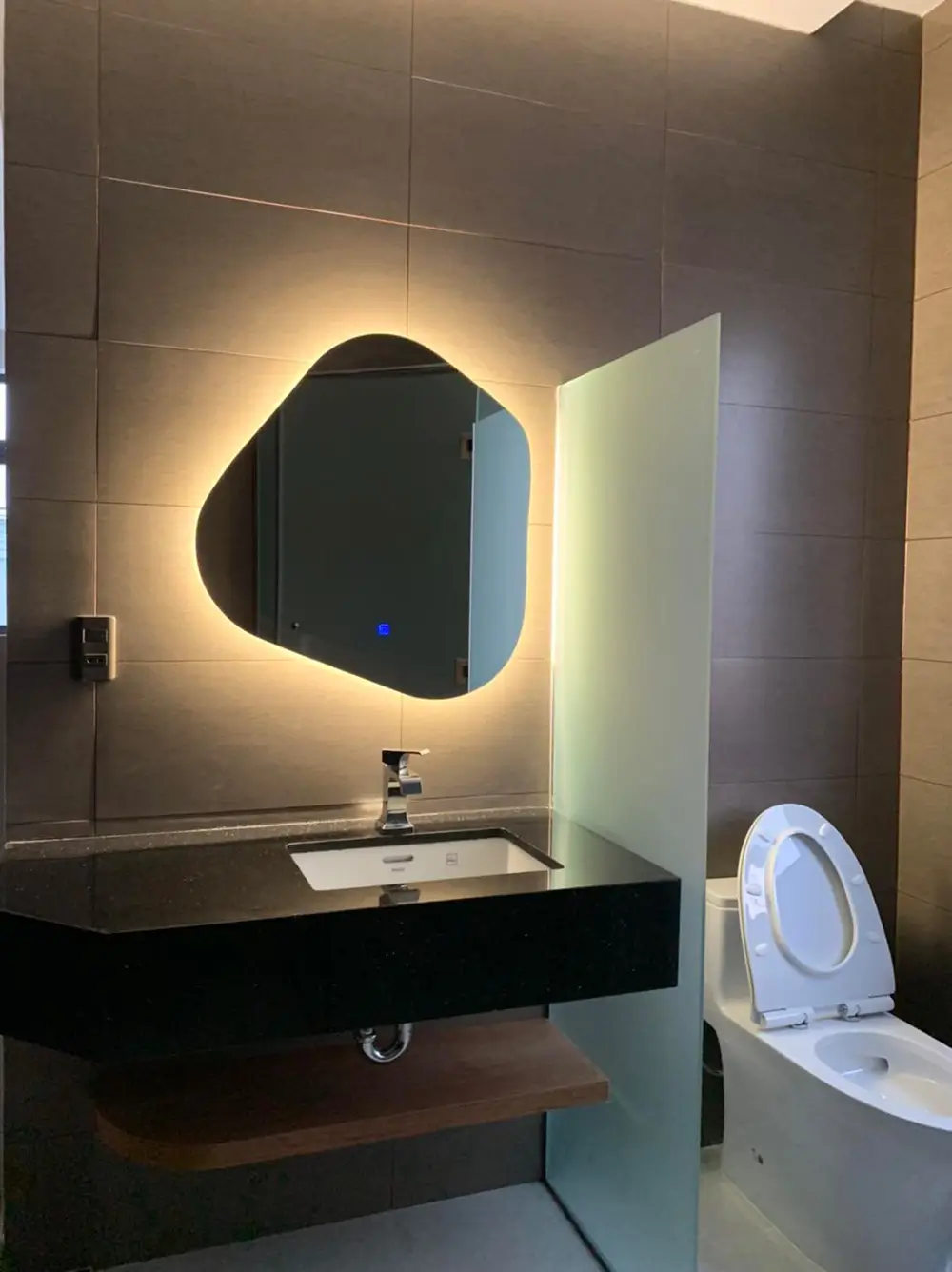 Gương thông minh nhà tắm: Kinh nghiệm chọn mua